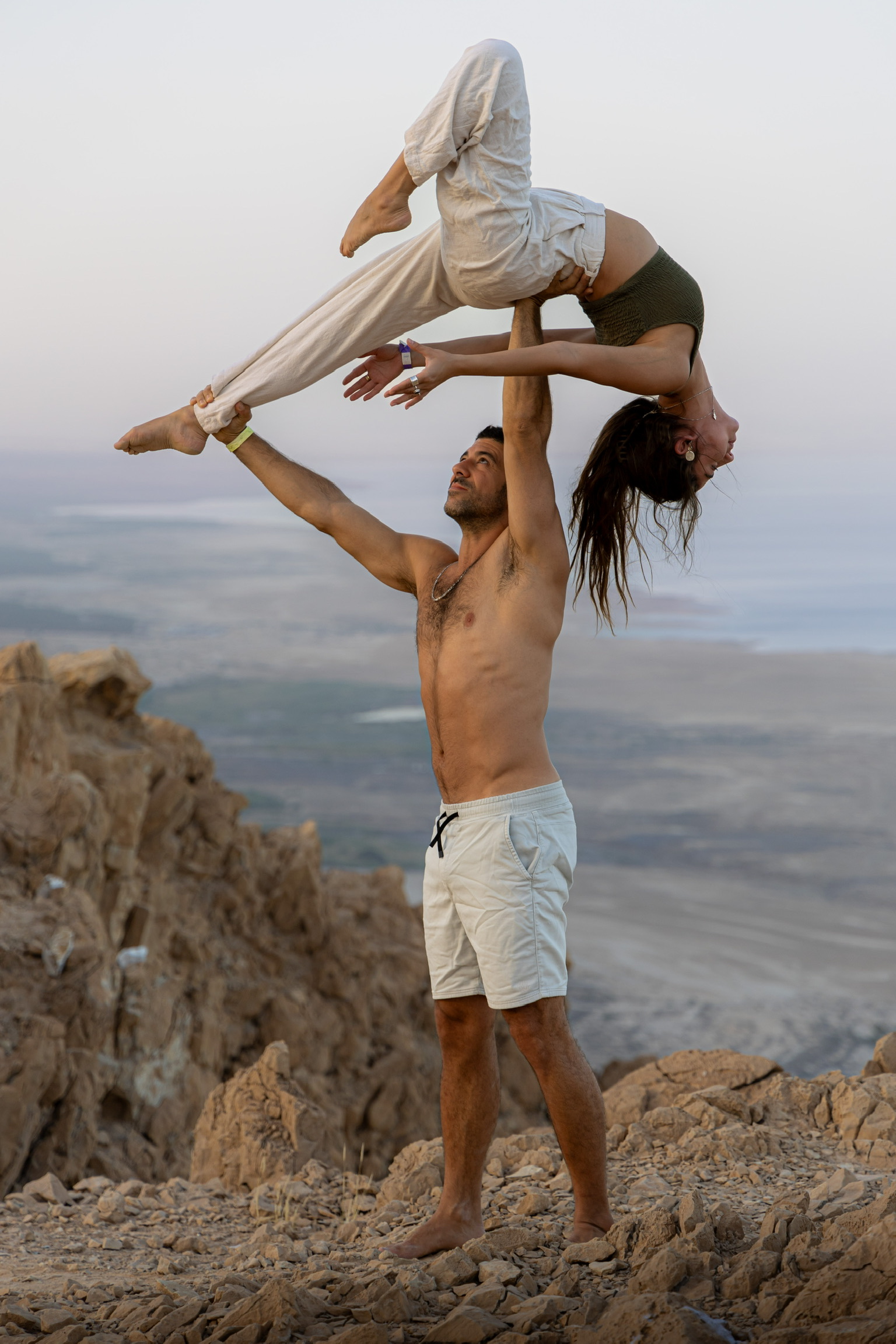 סדנת אקרו יוגה לזוגות בתל אביב